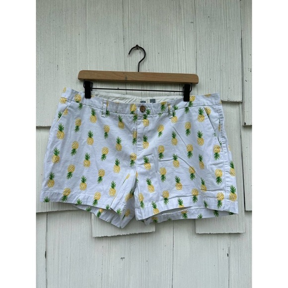 Old Navy Pineapple Print Shorts 14‎ - Picture 2 of 6